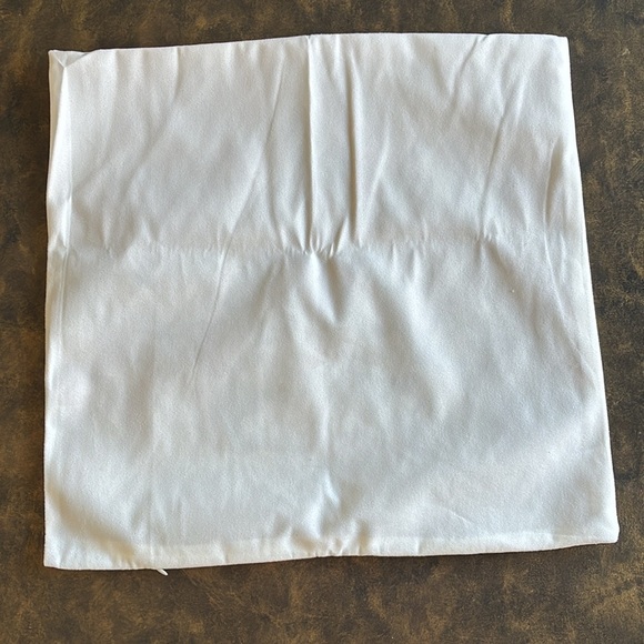 NWT Beatrix Potter Peter Rabbit inspired tea time throw pillow cover nursery OS - Picture 2 of 13